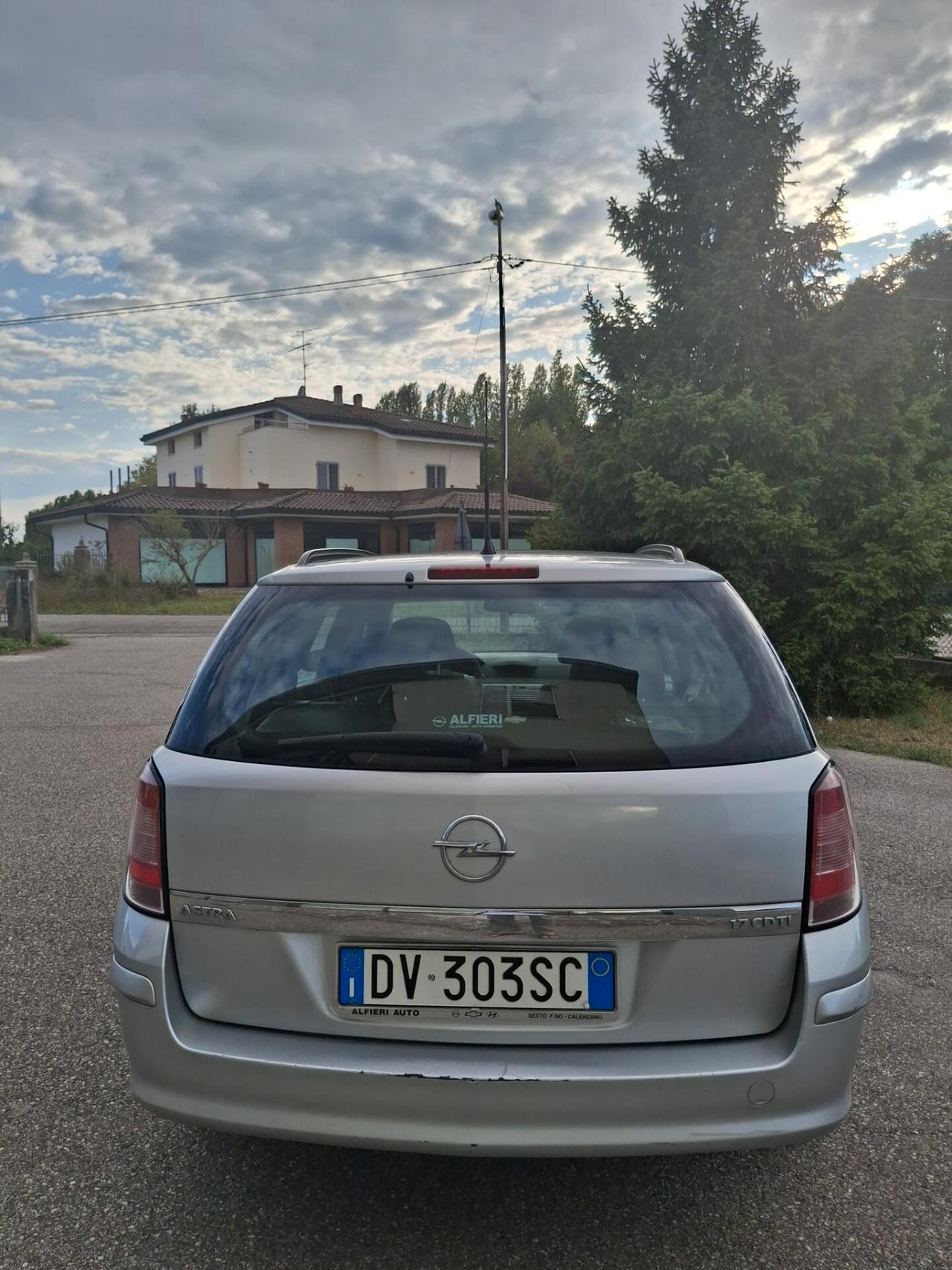 Opel Astra 1.7 CDTI 110CV Station Wagon Cosmo
