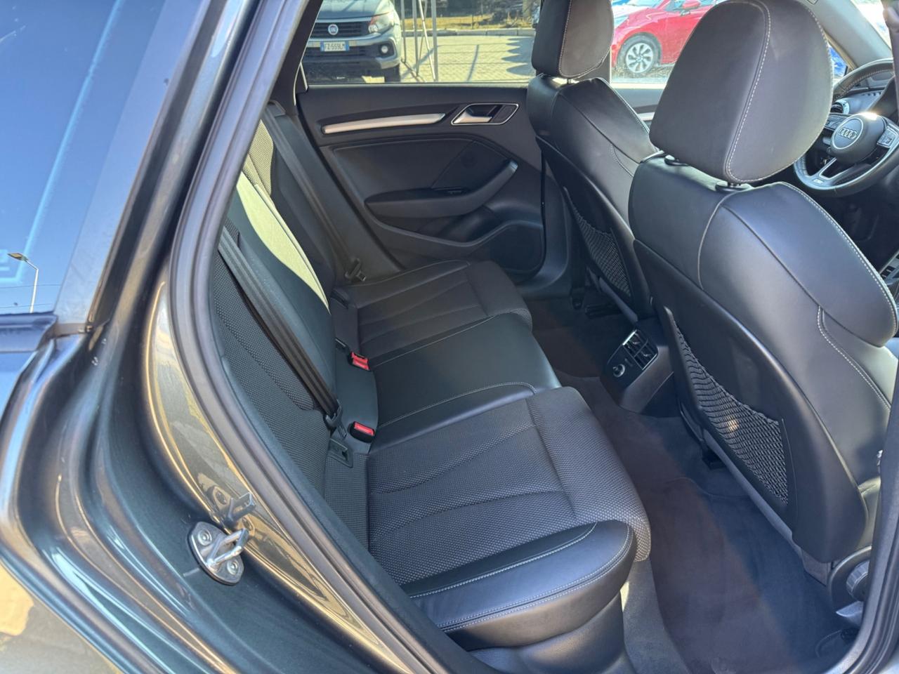 Audi A3 SPB 1.6 TDI 116 CV S-LINE -NAVI-