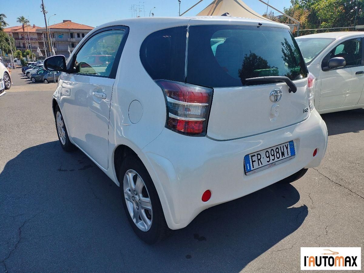 TOYOTA - iQ 1.0 Sol