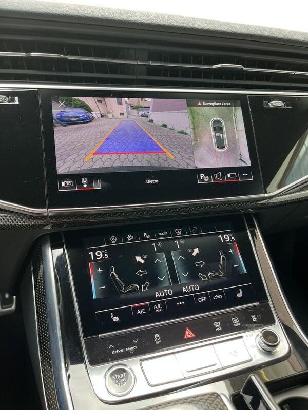 Audi Q8 55 TFSI quattro tiptronic Sport