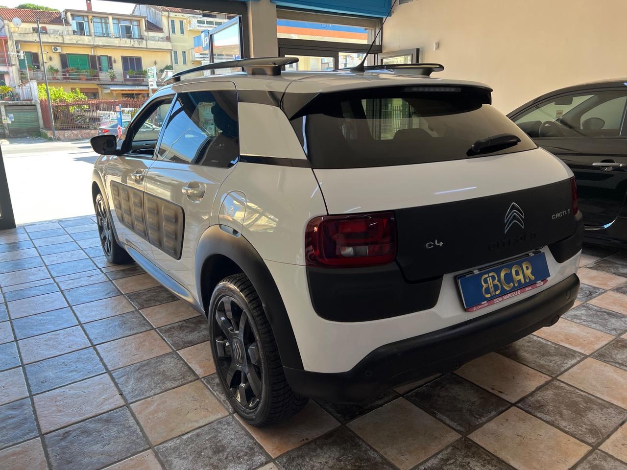 Citroen C4 Cactus PureTech 82 Shine