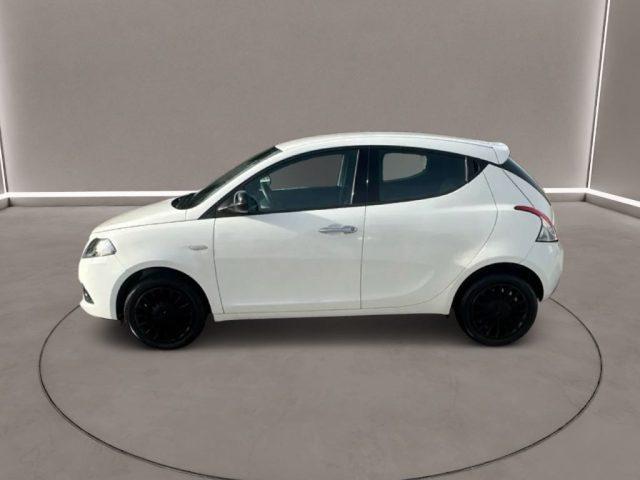 LANCIA Ypsilon 3ª serie - 1.0 FireFly 5 porte S&S Hybrid Si
