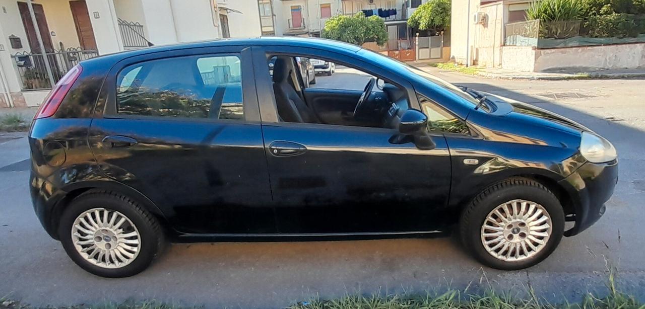 Fiat Grande Punto 1.3 MJT 75 CV 5 porte Dynamic