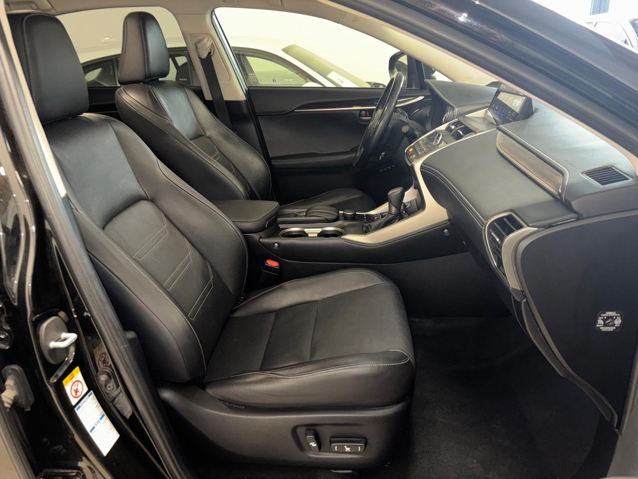 Lexus NX 300h Hybrid 4WD F-Sport FULL OPT.