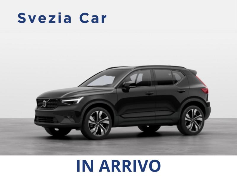 Volvo XC40 B3 automatico Plus Dark