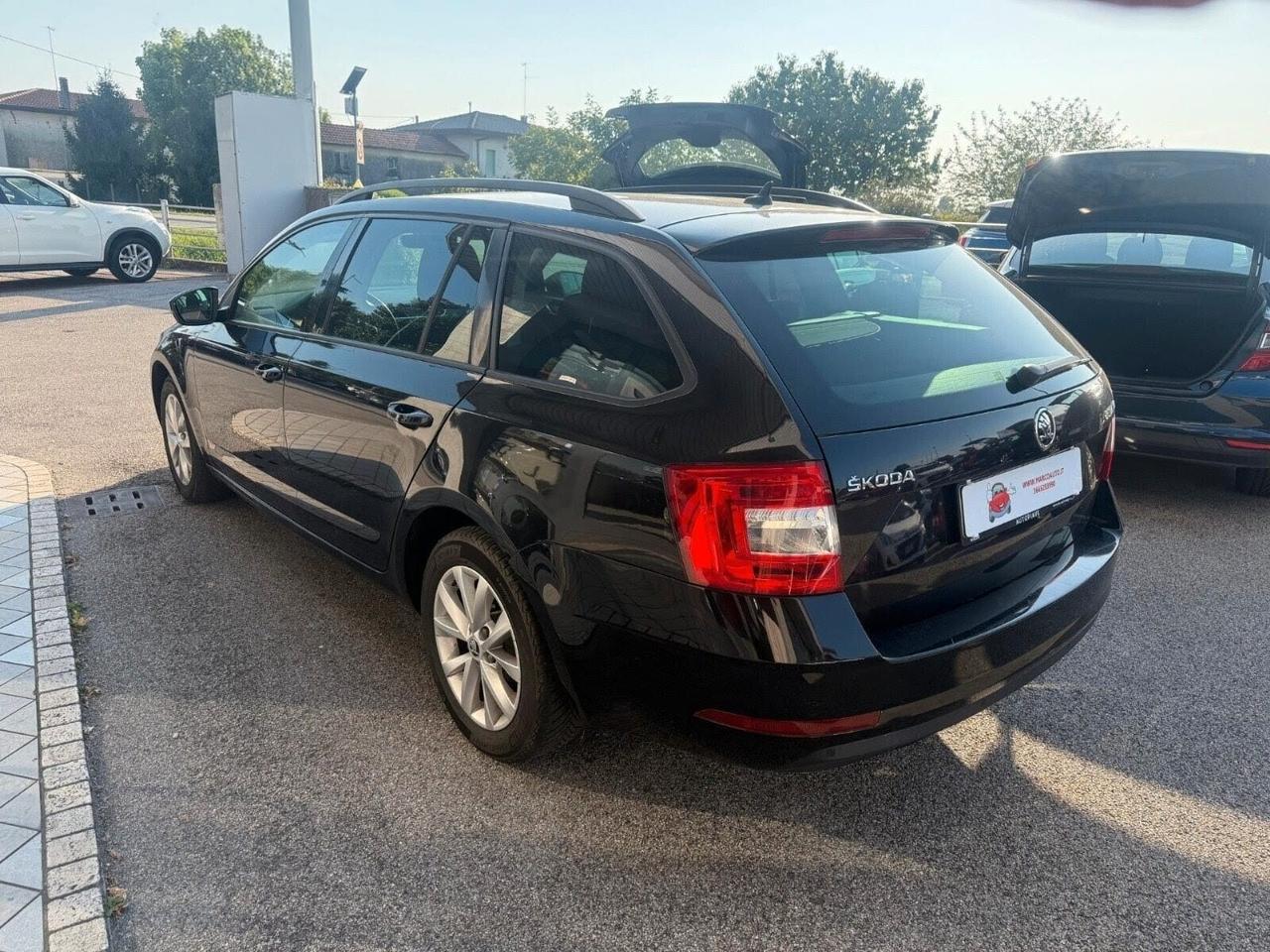 Skoda Octavia 1.6 Diesel Neopatentati Cambio Automatico