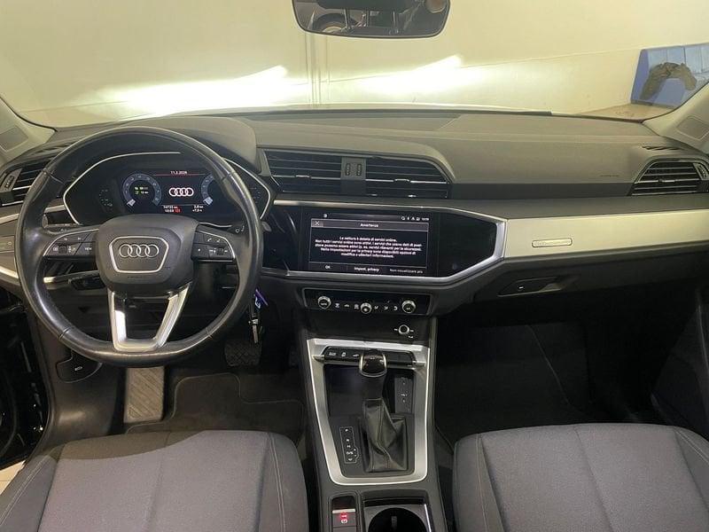 Audi Q3 45TFSI eS tronicBusiness anche a332€