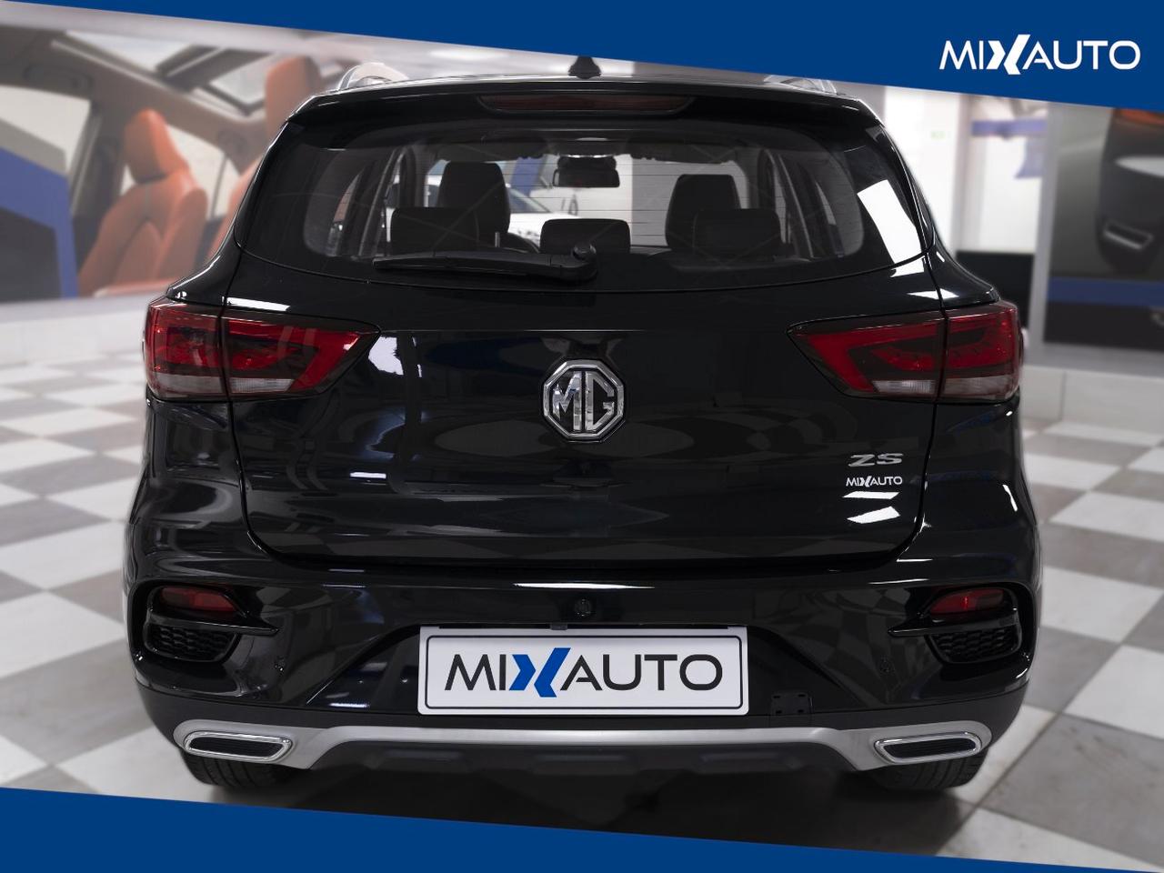 MG ZS 1.5L 5MT Luxury
