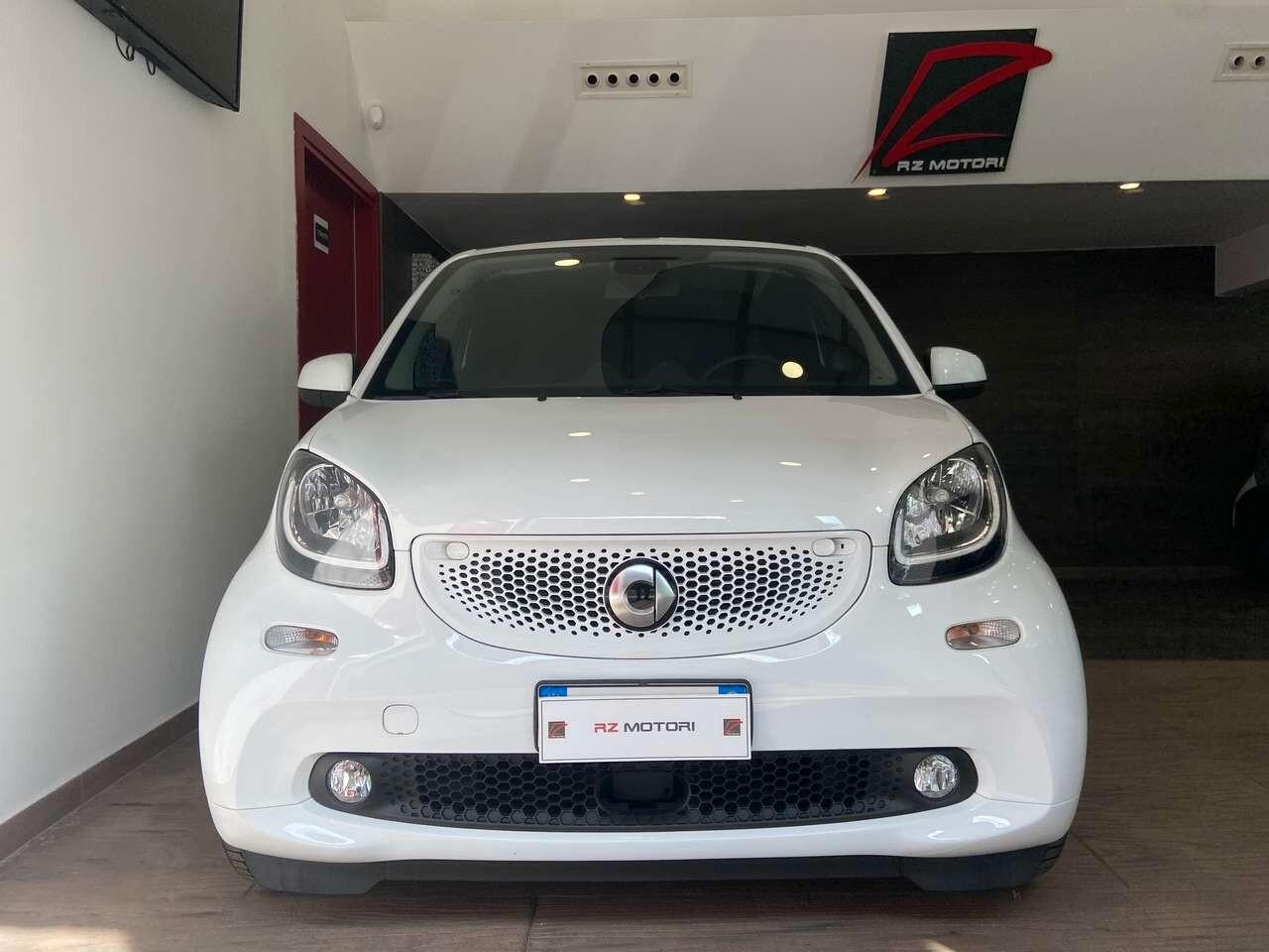Smart ForTwo 70 1.0 twinamic cabrio Suitegrey Grey
