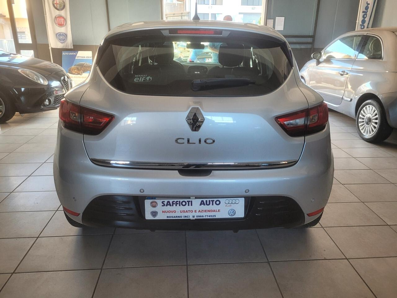 Renault Clio dCi 8V 75 CV 5 porte Moschino Zen