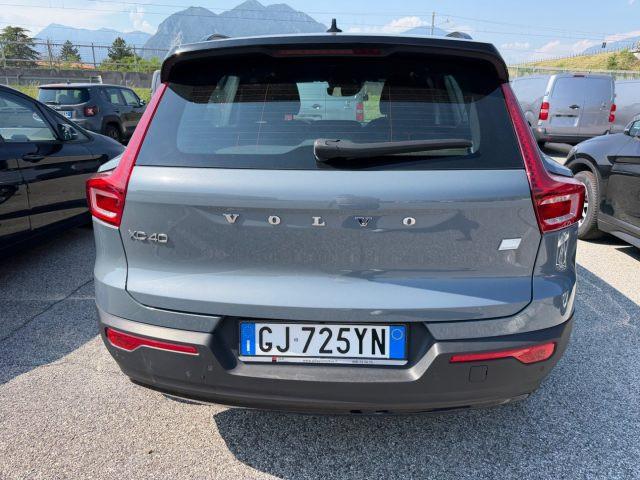 VOLVO XC40 T5 Recharge Plug-in Hybrid R-design