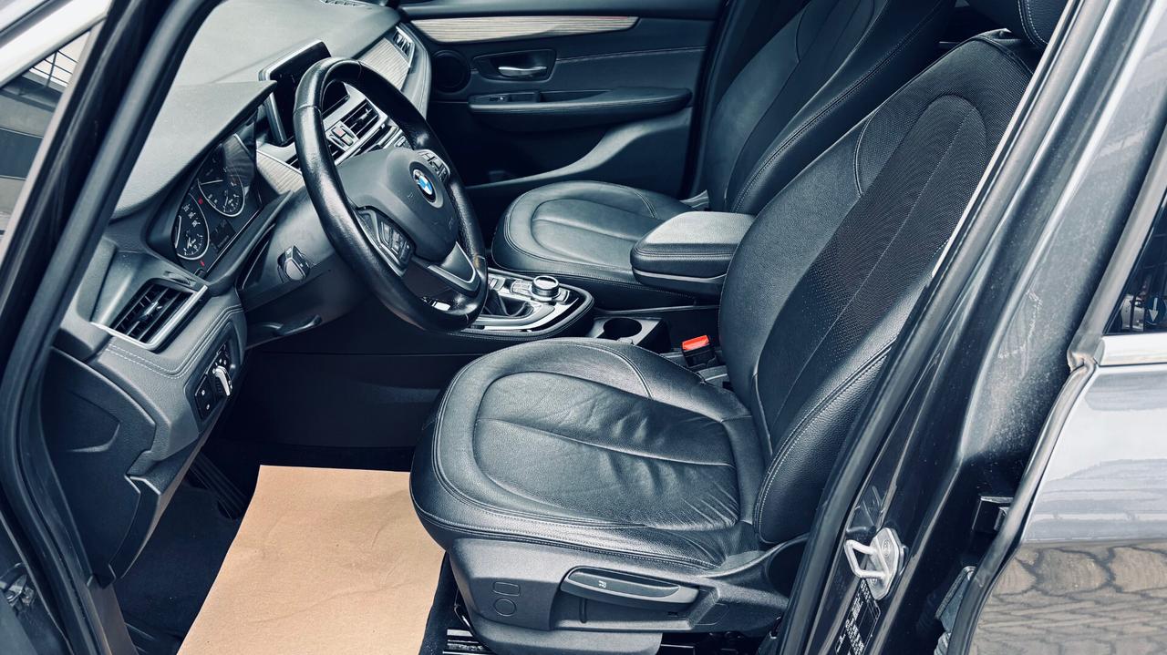 Bmw 2er Active Tourer 218d Luxury