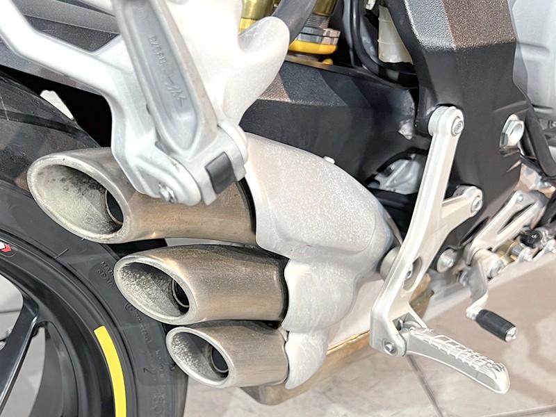 MV Agusta Brutale 800