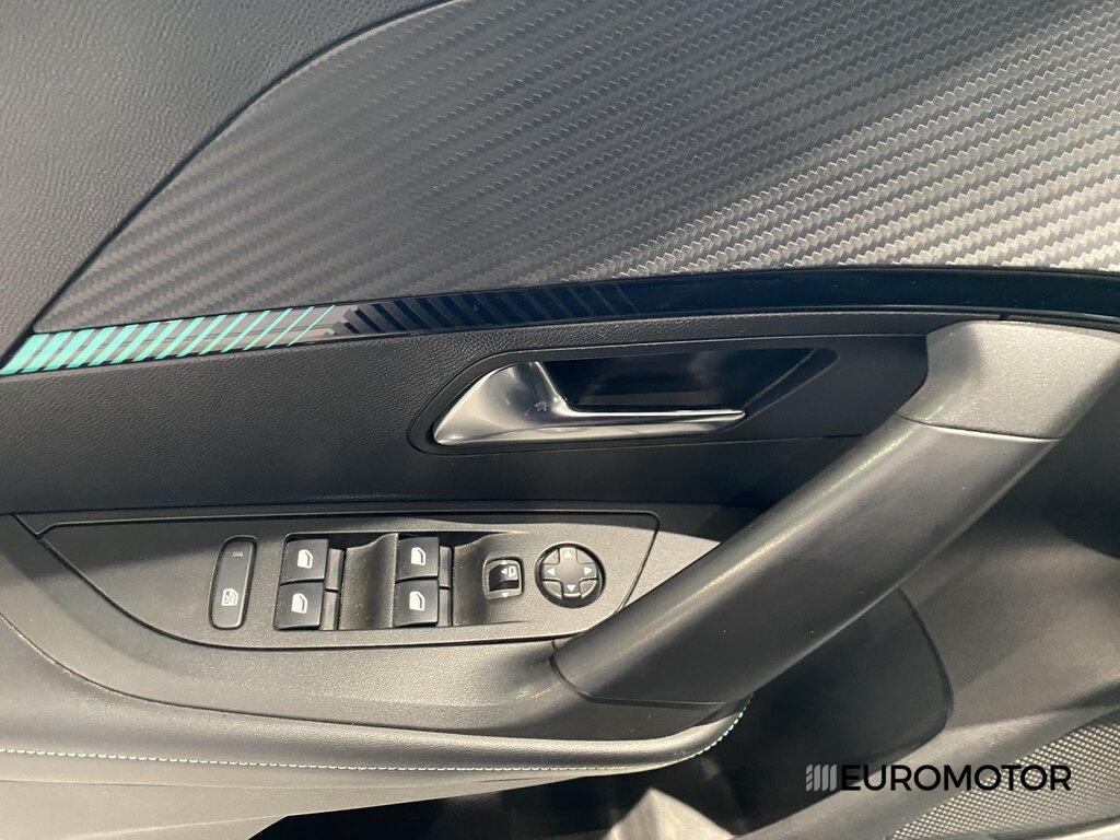 Peugeot 2008 1.5 BlueHDi Allure Pack