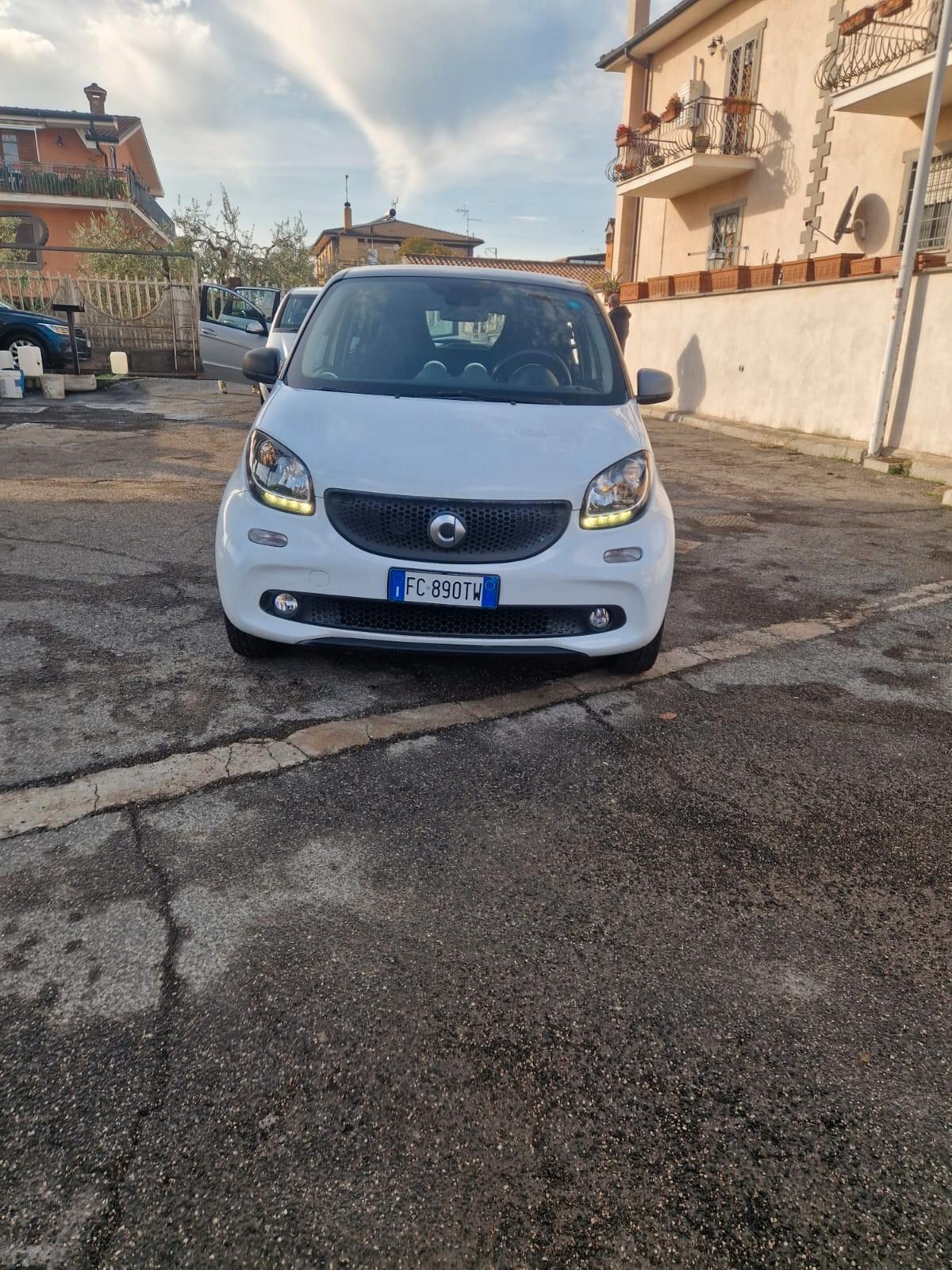 Smart ForFour 70 1.0 Passion