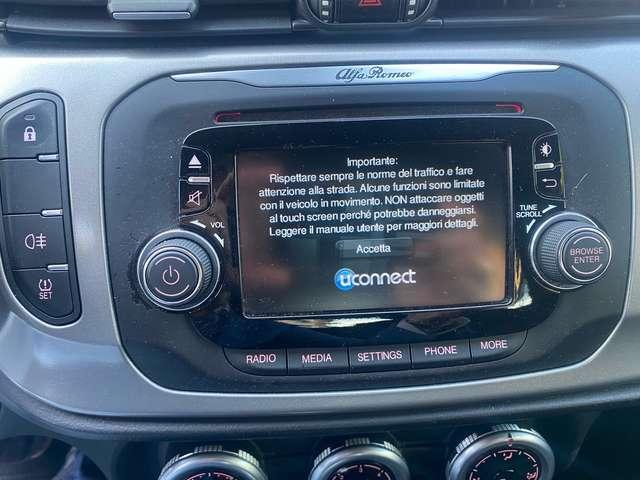 Alfa Romeo Giulietta Giulietta III 2010 1.4 tb Progression 105cv E6