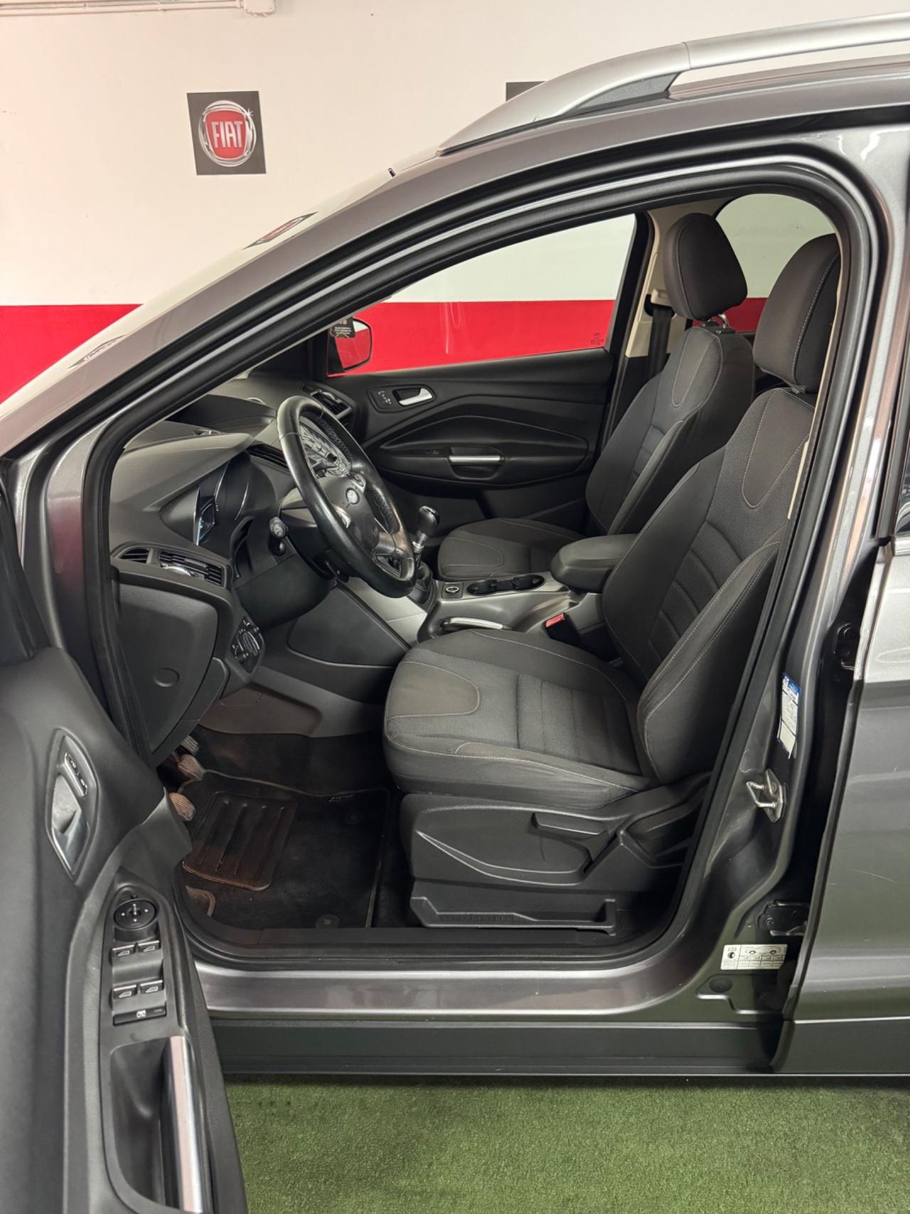 Ford Kuga 2.0 TDCI 140 CV 2WD Titanium,