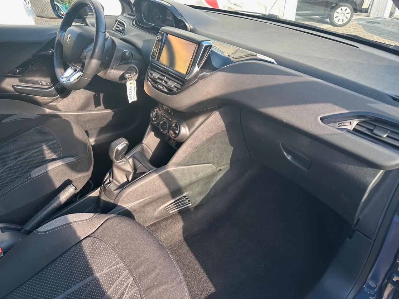 Peugeot 208 PureTech 82 5 porte Access