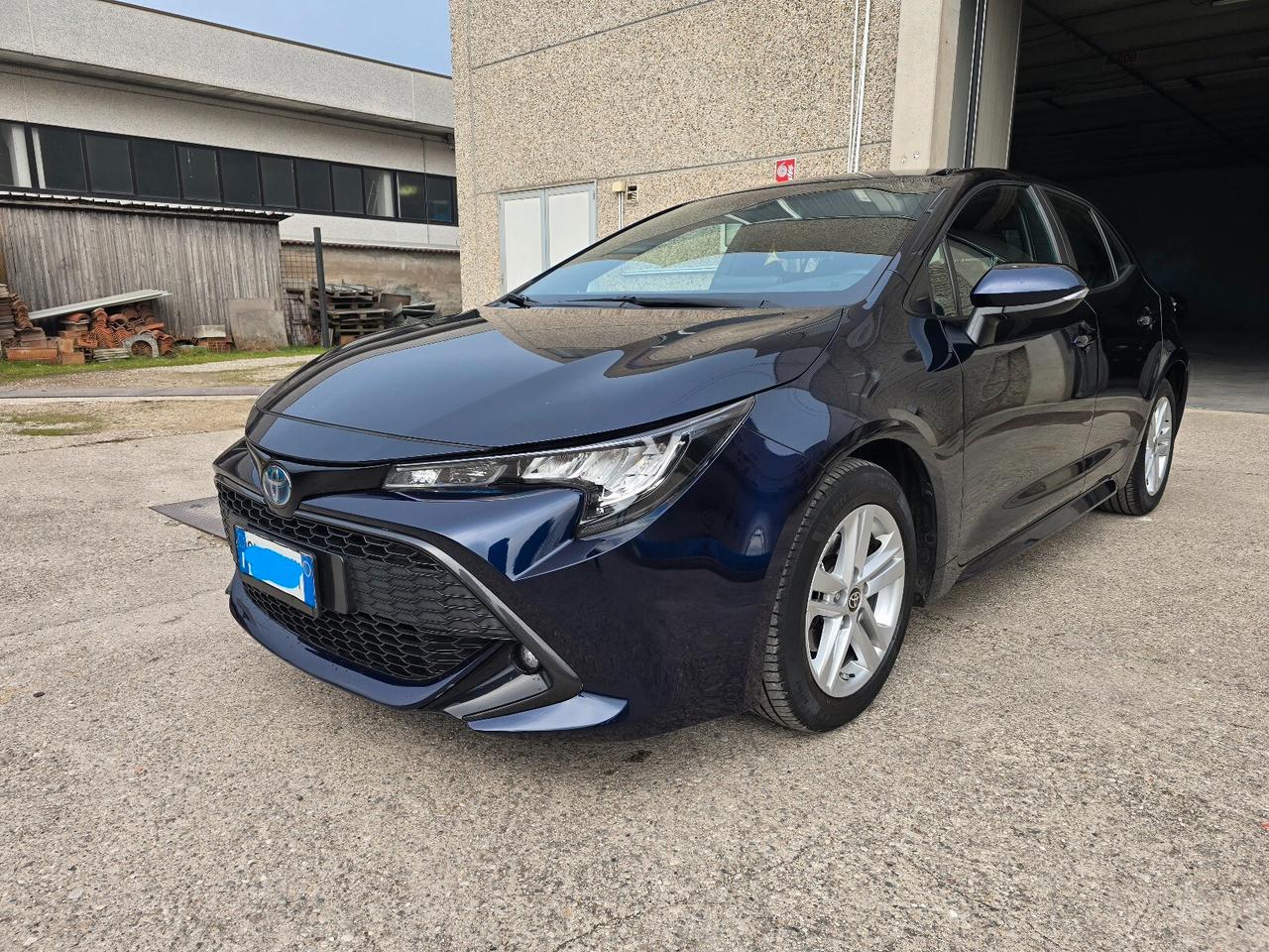 Toyota Corolla 1.8 Hybrid Business