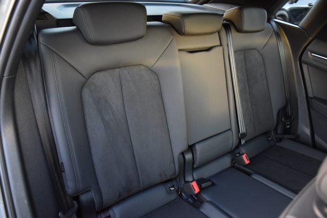 AUDI Q3 40 TDI quattro S tronic Business *MATRIX, PELLE*