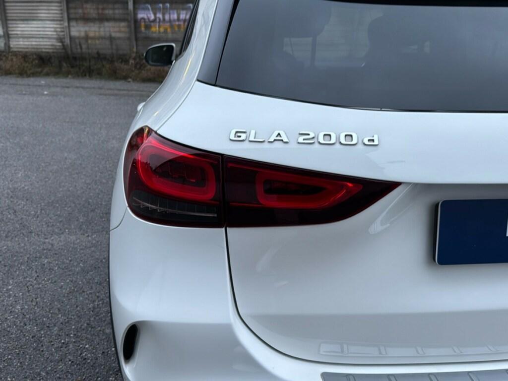 Mercedes GLA 200 200 D Premium 8G-DCT