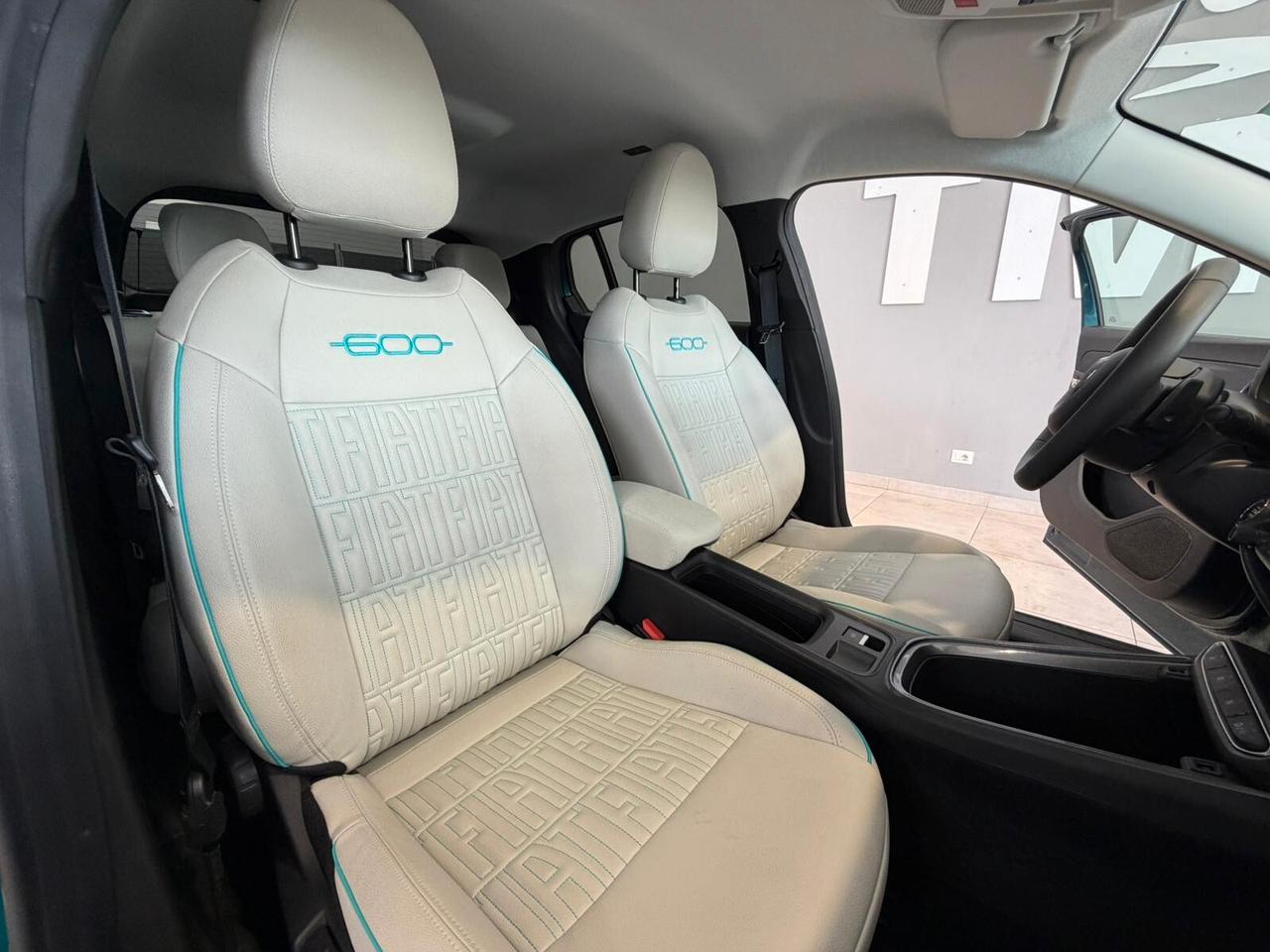 Fiat 600 Hybrid 100 CV DCT MHEV La Prima