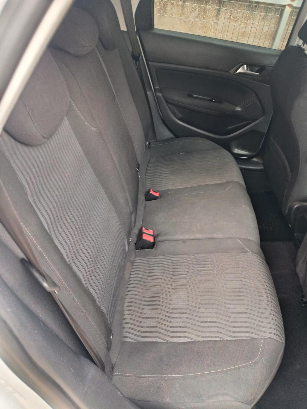 Peugeot 308 BlueHDi 120 S&S EAT6 GT Line sconto 1000 euro leggere descrizione