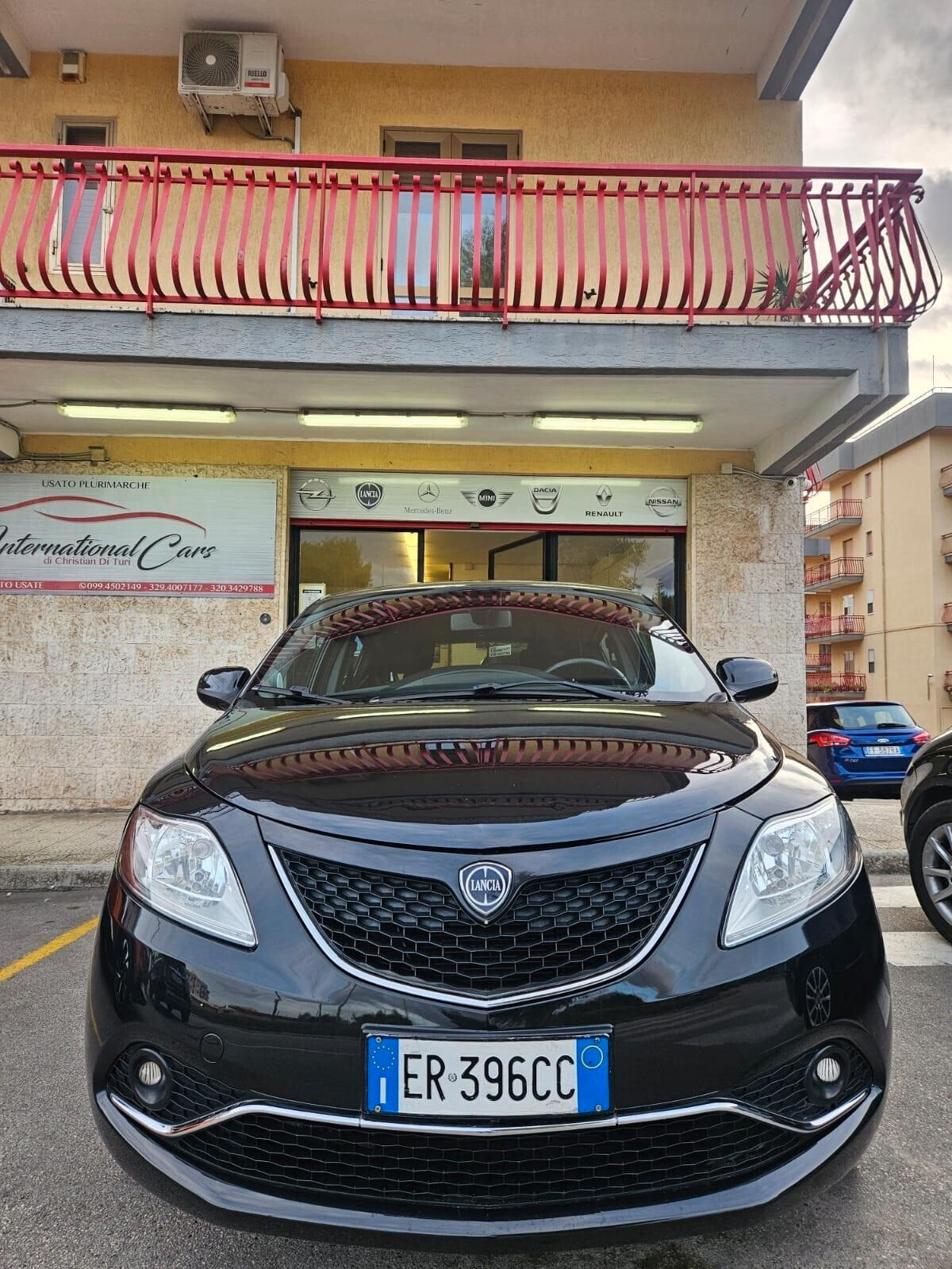 Lancia Ypsilon AUTOMATICA 900 benz 85cv