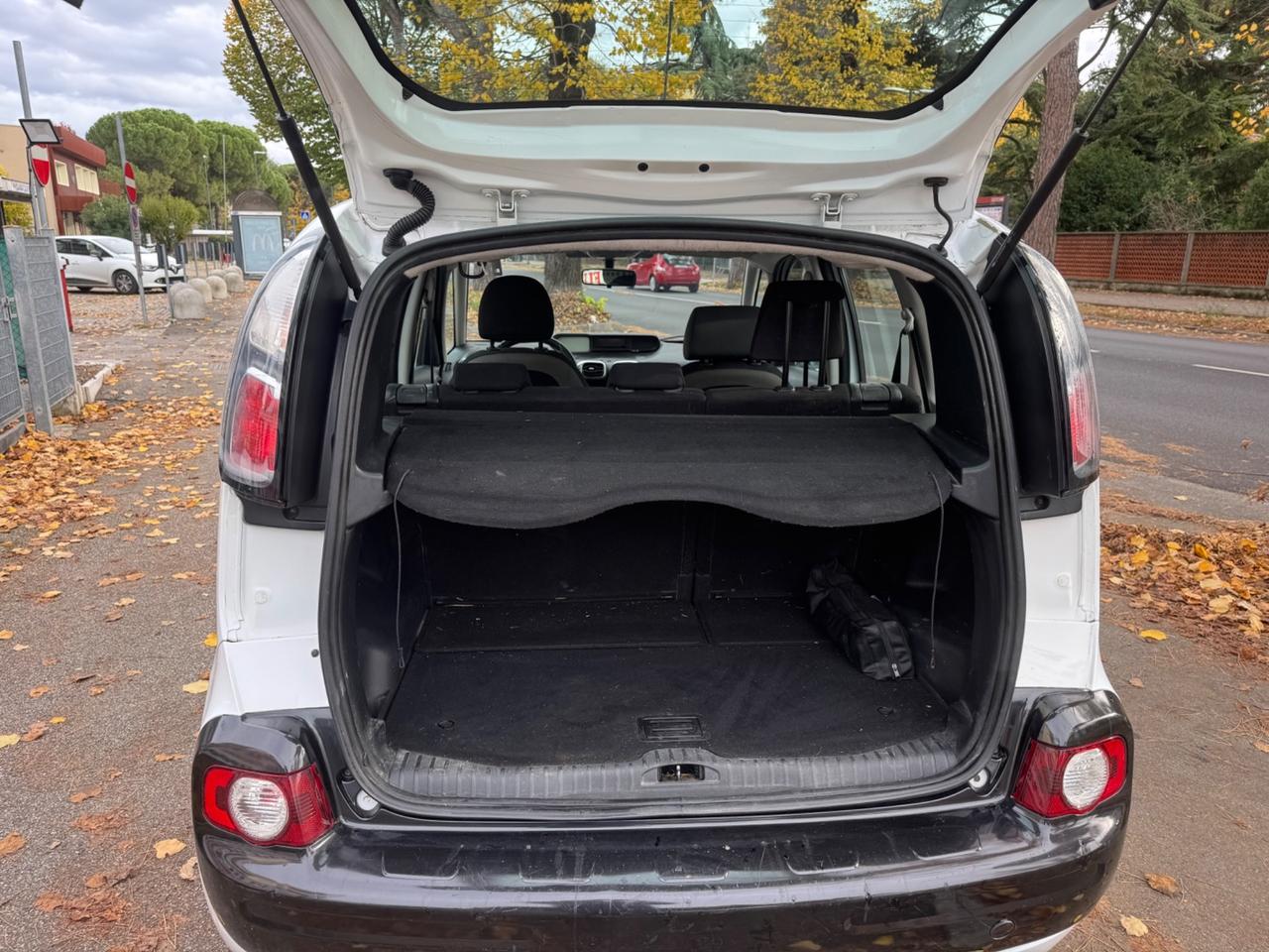 Citroen C3 Picasso 1.6 HDi 90 neopaten garanzia 12 mesi