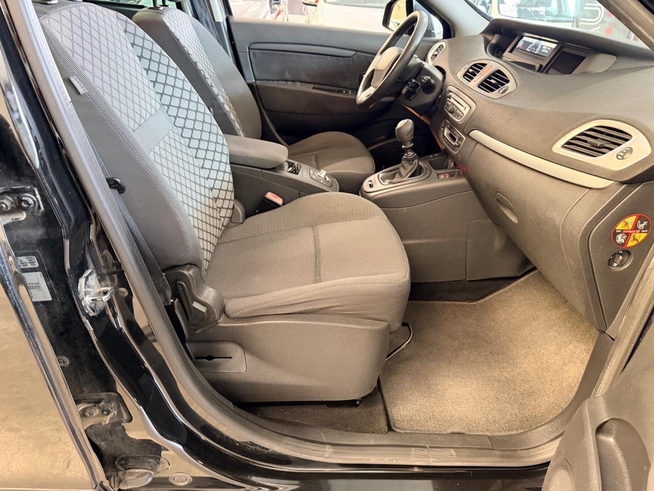 Renault Scenic Scénic 1.5 dCi 110CV Dynamique 7 POSTI