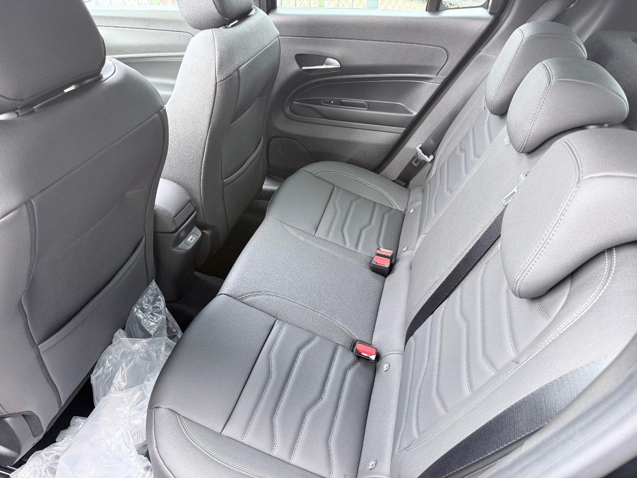 Jeep Avenger 1.2 turbo e-hybrid mhev Summit fwd 110cv edct6