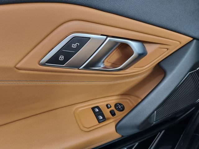 BMW Z4 sDrive20i Full Pelle