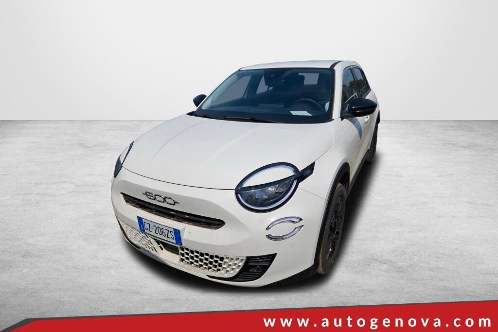 FIAT 600 1.2 HYBRID 145CV DCT MHEV POP ( FARI LED - COCKPIT - CRUISE - MIRROR - SENSORI POST. - CERCHI 17 )