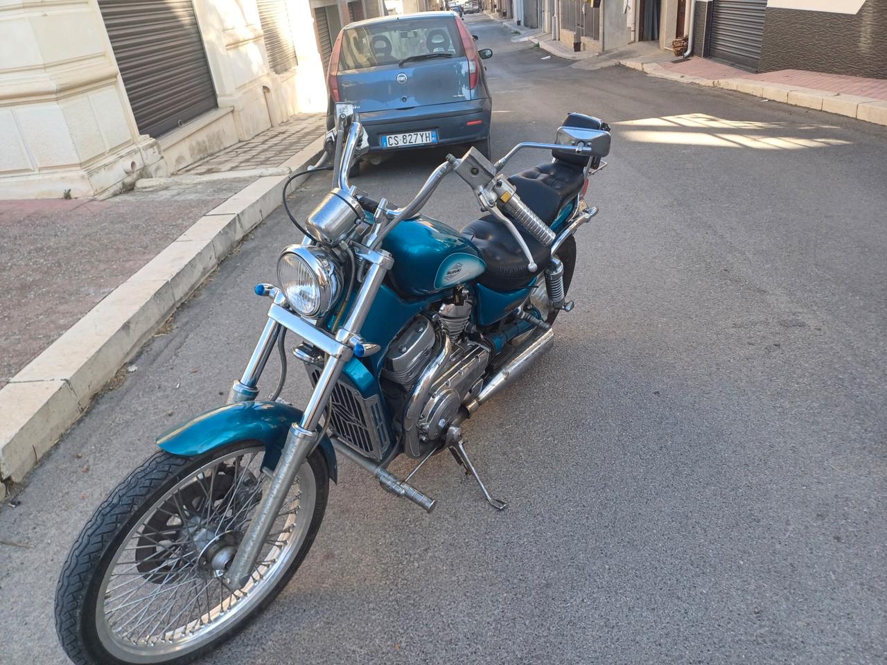 Suzuki Intruder 800