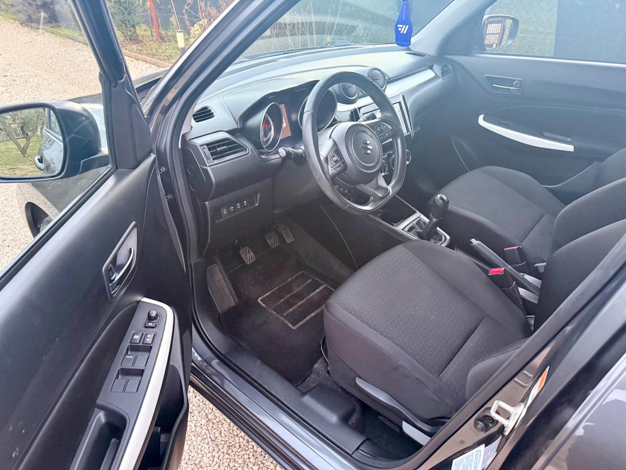 Suzuki Swift 1.2 Hybrid Top