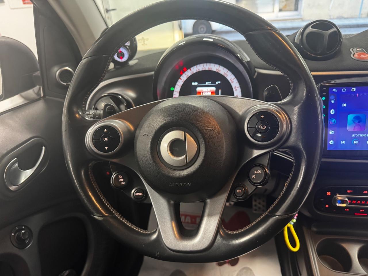 Smart ForTwo 70 1.0 BRABUS