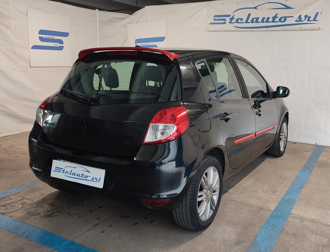 Renault Clio 1.2 16V 5 porte Dynamique