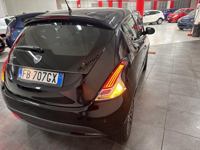 LANCIA Ypsilon 1.2 69 CV 5 porte GPL Ecochic 30th Anniversary