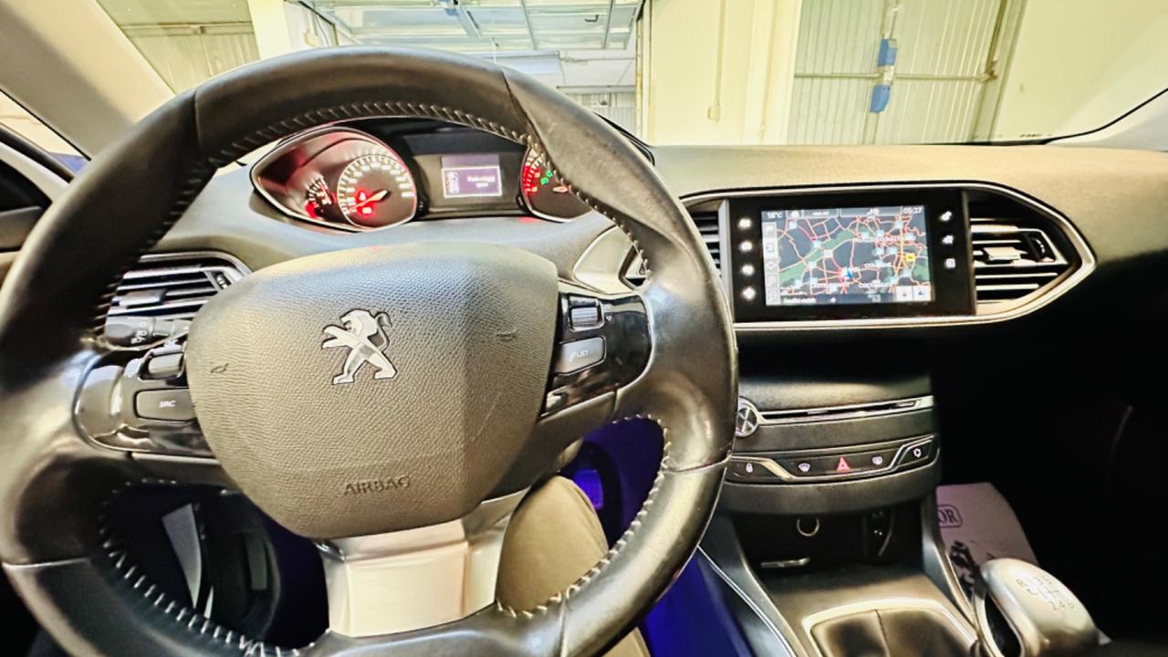 Peugeot 308 1.6 e-HDi 115 CV . GT Line.anche per neopatentati