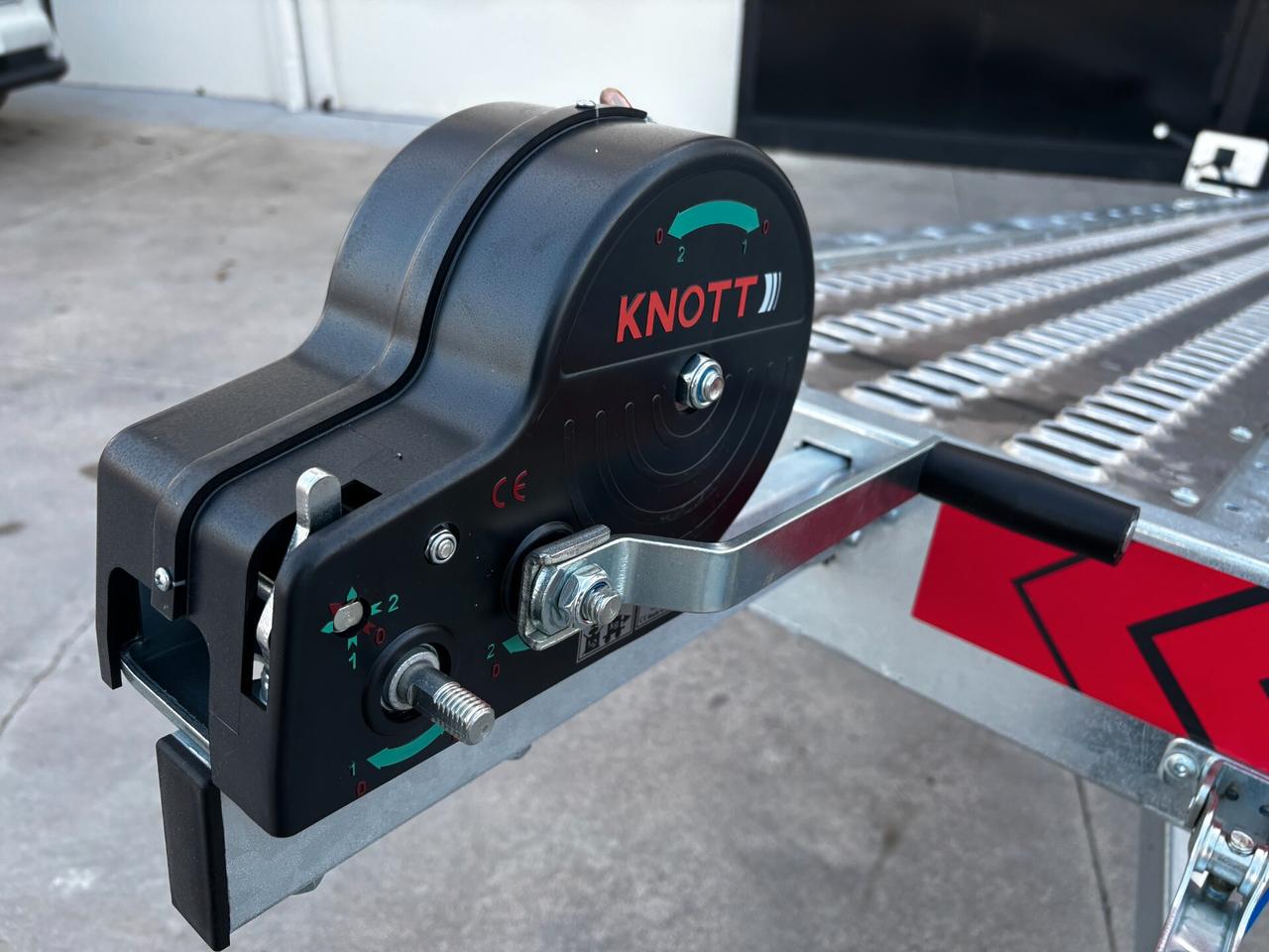 RIMORCHIO AUTO SUPERCAR 4.8X2.1 2700 KG NUOVO