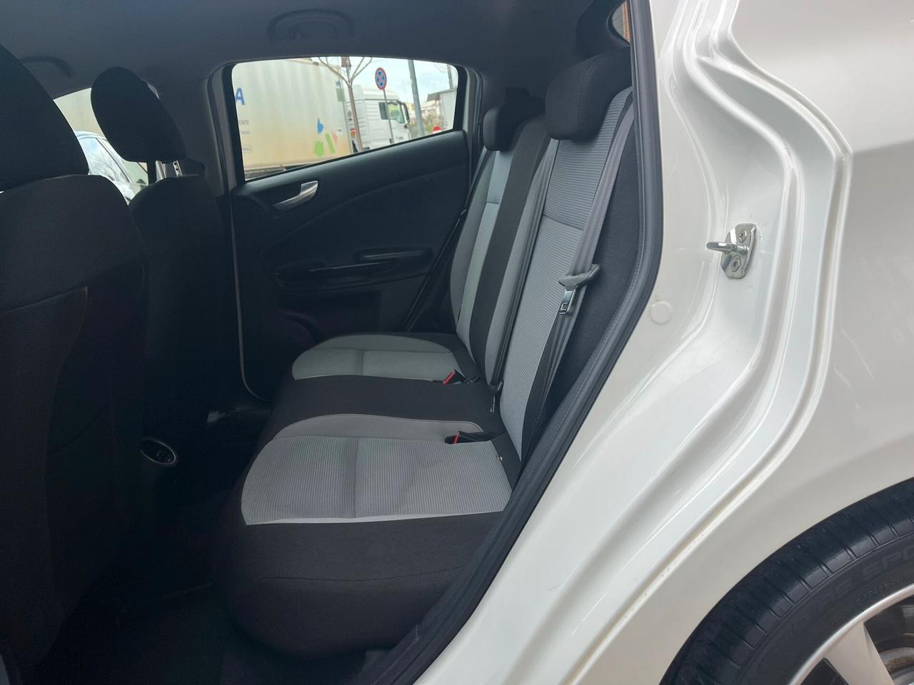 Alfa Romeo Giulietta 1.6 JTDm-2 105 CV Distinctive