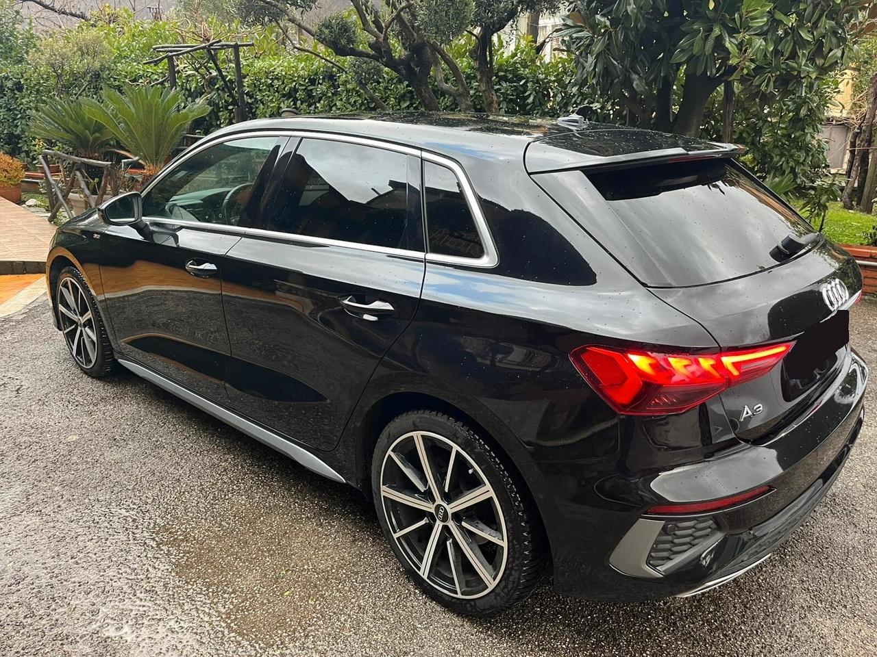 Audi A3 SPB 30 g-tron S tronic line edition FULL PELLE