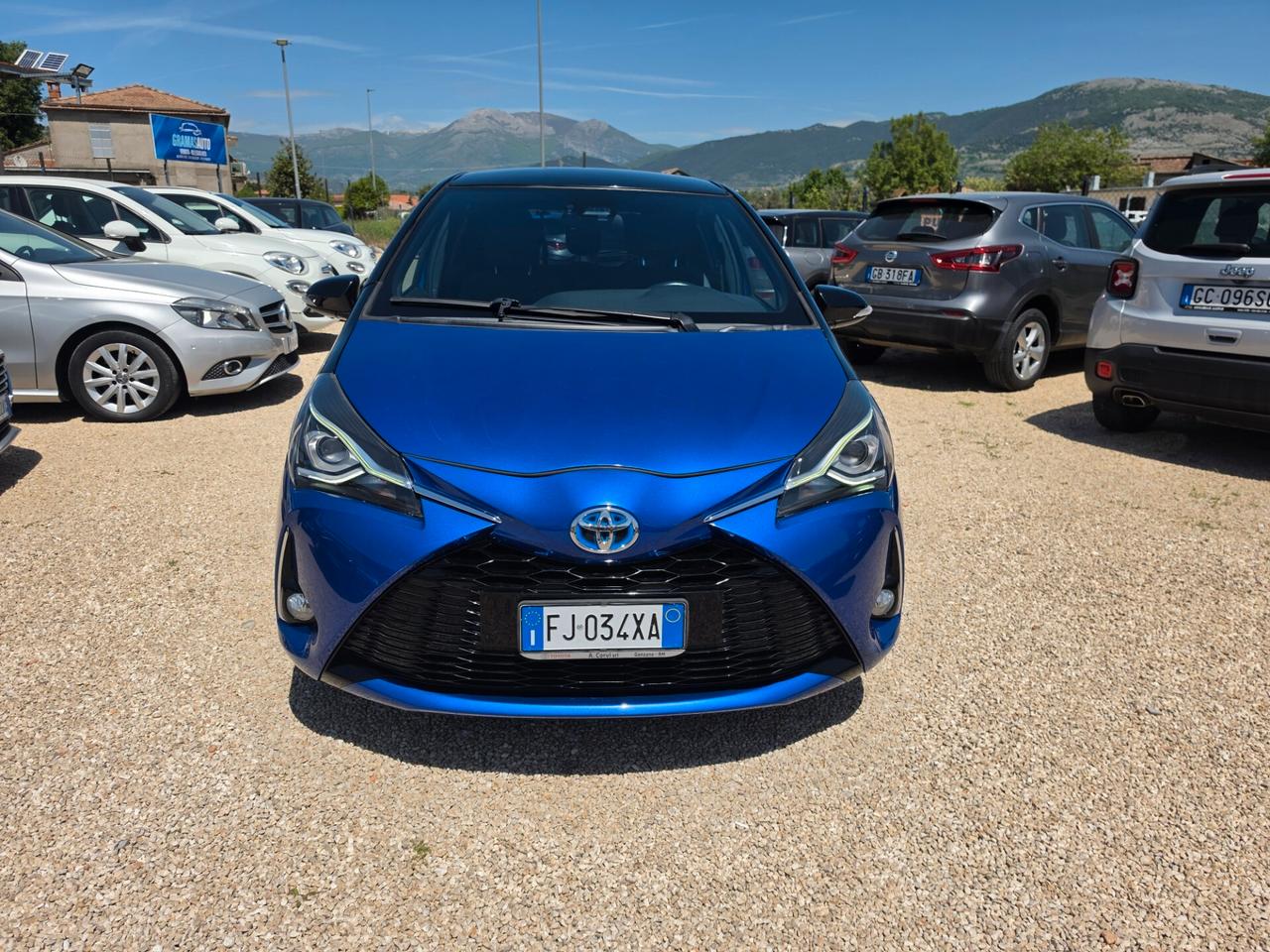 Toyota Yaris Hybrid 1.5 101cv ok neopatentati