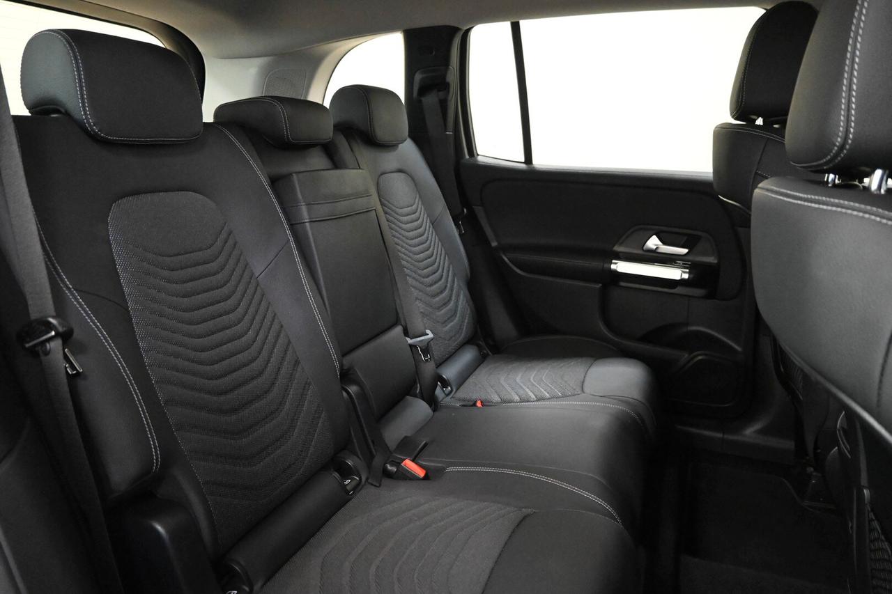 MERCEDES GLB (X247) GLB 180 d Automati...
