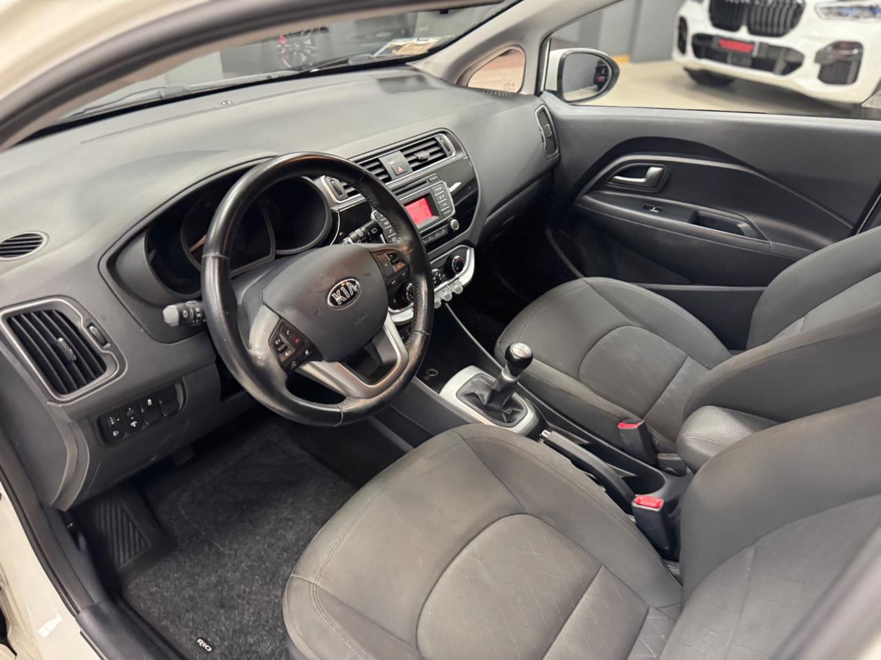 Kia Rio 1.2 CVVT 5p. Cool