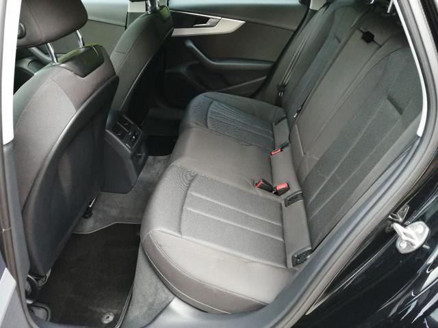 AUDI A4 Avant 40 TDI S tronic Business Advanced