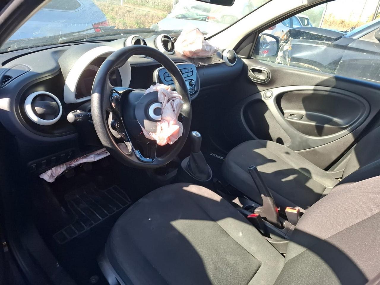 SMART FORFOUR 70 1.0 BENZINA MANUALE SINISTRATA