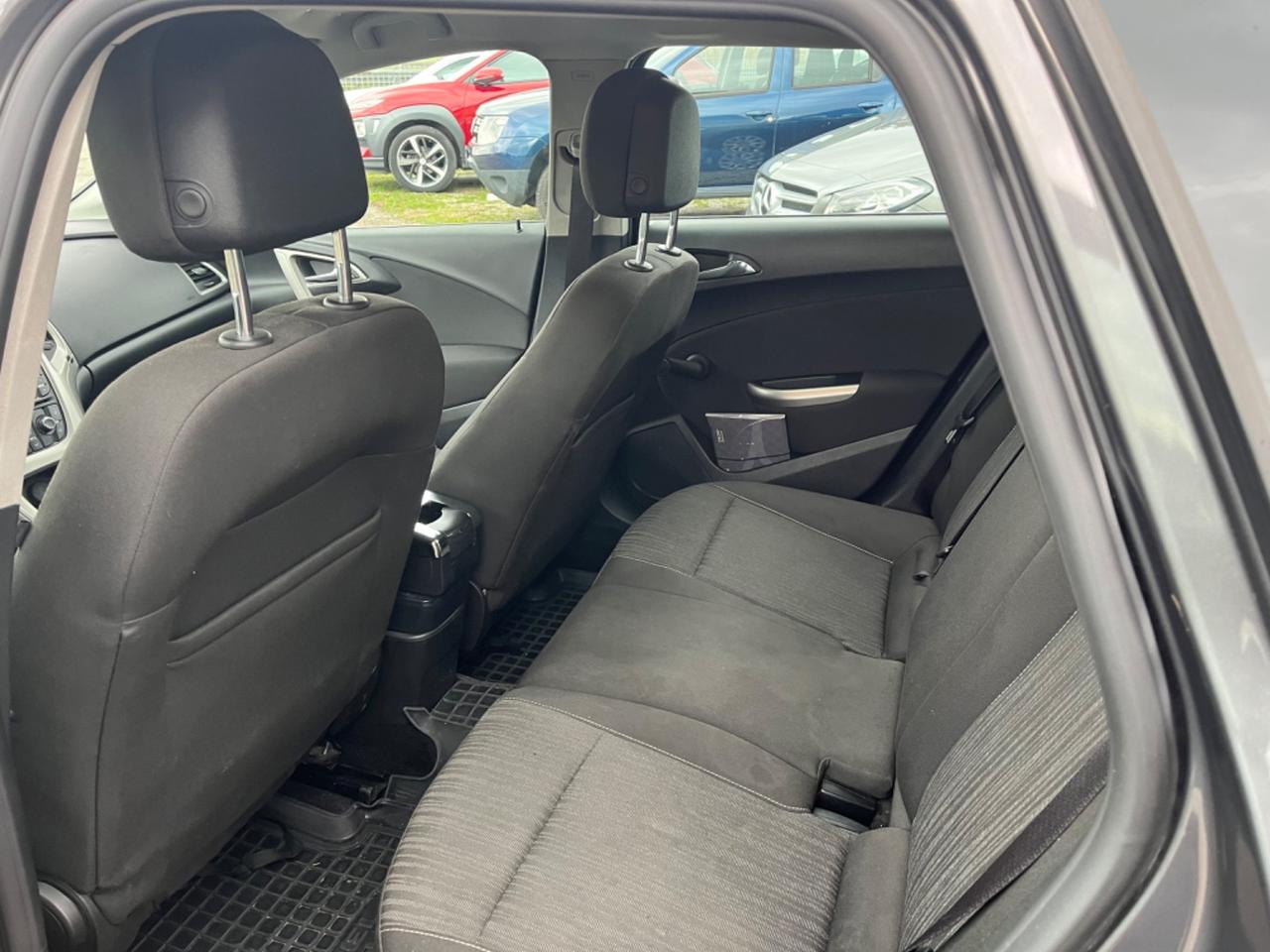 Opel Astra 1.7 CDTI 110CV Sports Tourer Cosmo