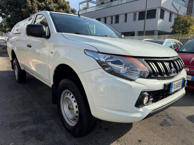 MITSUBISHI L200 2.4 DI-D/154CV Club Cab Invite