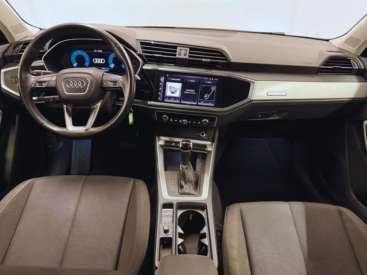 Audi Q3 35 TDI S tronic Business